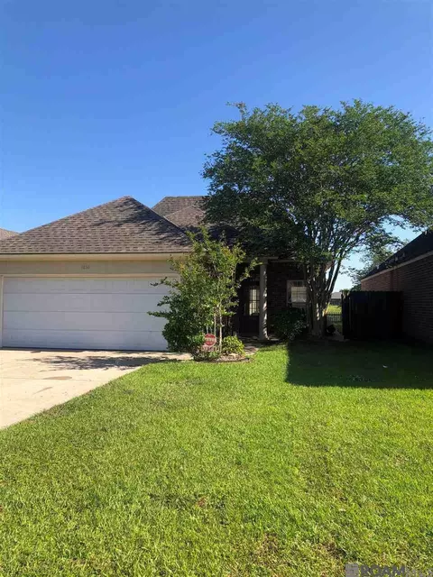 3858 Southpass Ave, Baton Rouge, LA 70820
