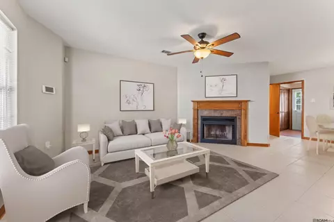 10062 Jefferson Hwy # D, Baton Rouge, LA 70809