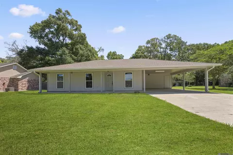 27362 E Lakeside Dr, Denham Springs, LA 70726