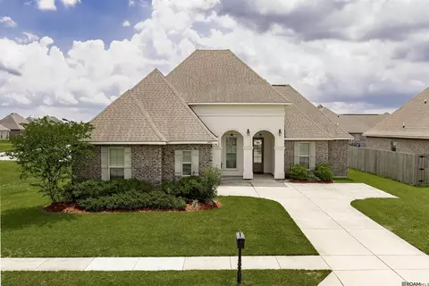 6693 Linwood Dr, Addis, LA 70710