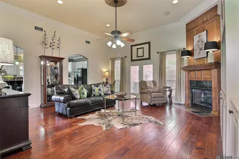 15309 E Ridge Dr, Walker, LA 70785 photo 5