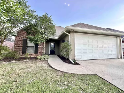 40505 Cross Creek Ave, Gonzales, LA 70737