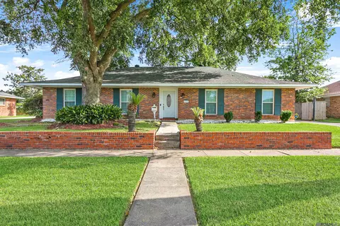 12552 Parkwood Dr, Baton Rouge, LA 70815