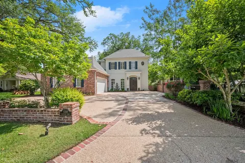 8316 Highland Rd, Baton Rouge, LA 70808