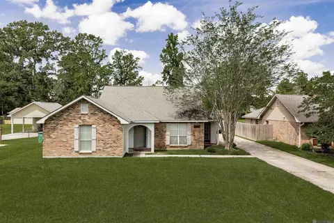 30557 Fairway View Dr, Denham Springs, LA 70726