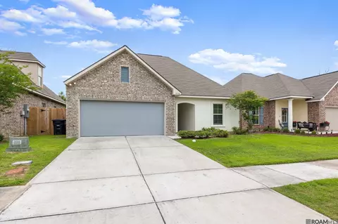 1256 Hickory Creek Dr, Baton Rouge, LA 70816