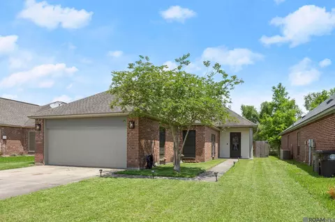 2975 Nicholson Lake Dr, Baton Rouge, LA 70810