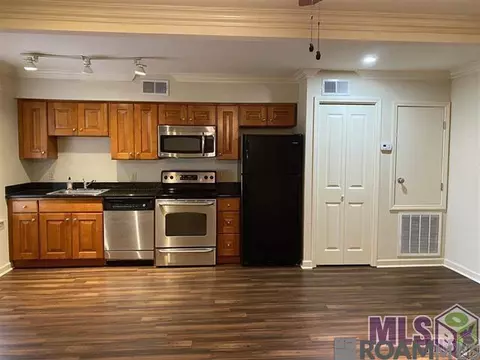 4618 Alvin Dark Ave # 34, Baton Rouge, LA 70820