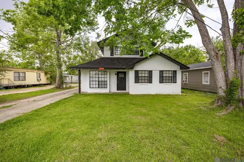 17987 Willow St, Grosse Tete, LA 70740