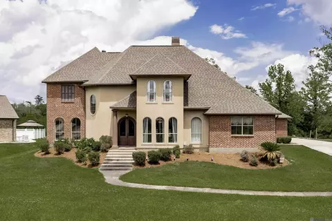 1133 Pompey Dr, Baton Rouge, LA 70816