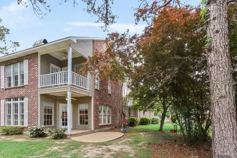 6112 Beechgrove Ln, Saint Francisville, LA 70775