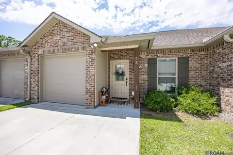 9017 Lockhart Rd, Denham Springs, LA 70726