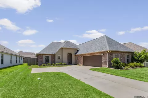 905 Lakehaven Dr, Gonzales, LA 70737