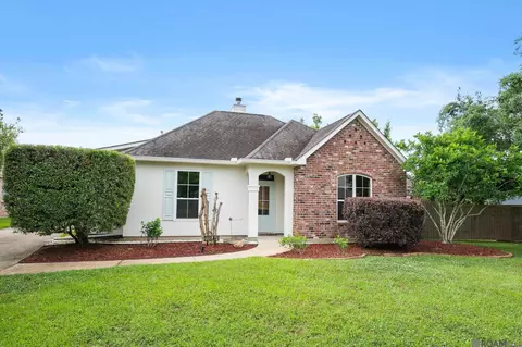 17346 Lake Wisteria Ave, Baton Rouge, LA 70817