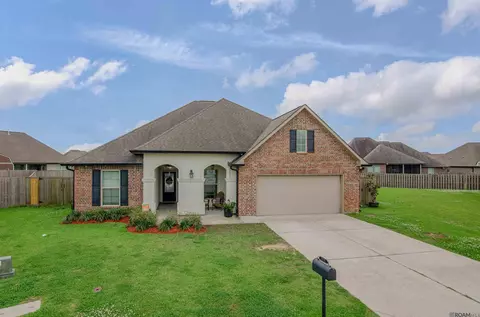122 Ava Ct, Thibodaux, LA 70301