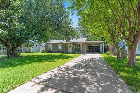 1112 Don Ave, Denham Springs, LA 70726