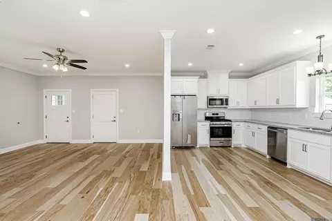 Entry Way - 3222 Jackson St, Baker, LA 70714 photo 1 of 1