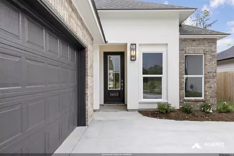 26623 Vanissa Dr, Denham Springs, LA 70726
