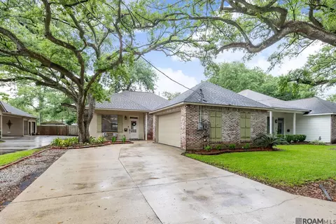 548 Avenue F, Port Allen, LA 70767