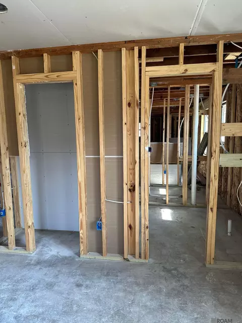 Entry Way - 8360 Dyer Rd, Baker, LA 70714 photo 4 of 5