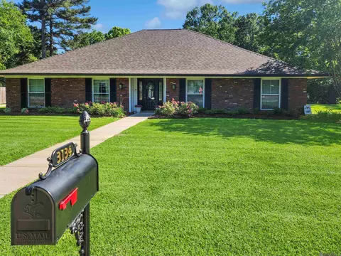 3134 Woodland Ridge Blvd, Baton Rouge, LA 70816