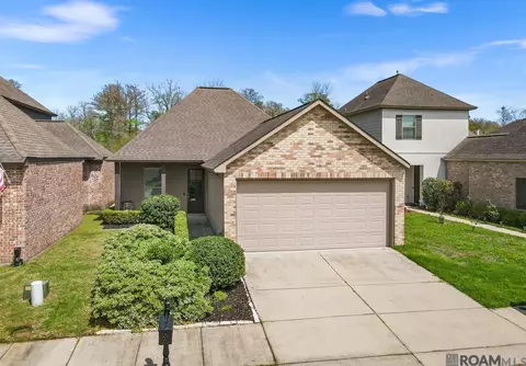 7907 Valencia Ct, Baton Rouge, LA 70820
