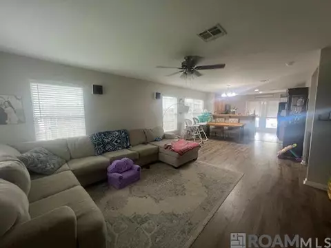 13563 Rose Dr, Walker, LA 70785 photo 3