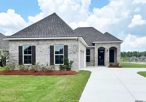 8757 Windlake Dr, Denham Springs, LA 70726