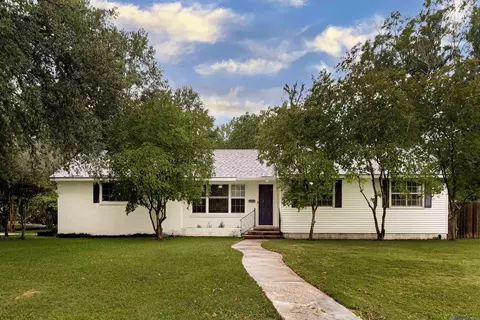 450 E Riveroaks Dr, Baton Rouge, LA 70815