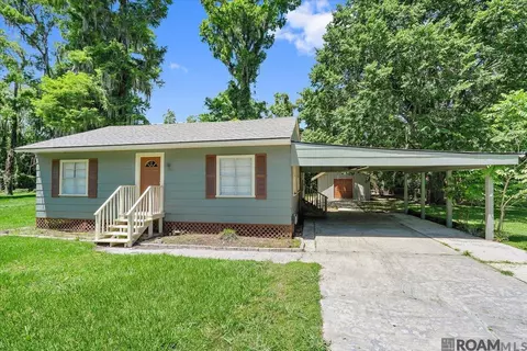 813 N Anita St, Gonzales, LA 70737