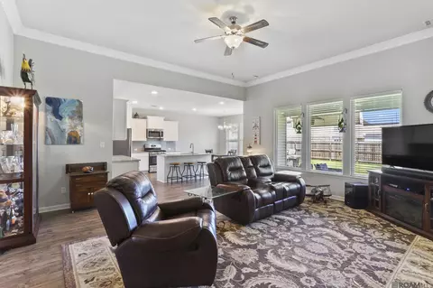 21378 Barnridge Dr, Zachary, LA 70791
