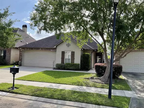 5617 Hidden Ridge Ln, Baton Rouge, LA 70816