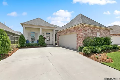515 Silverbill Ln, Baton Rouge, LA 70810