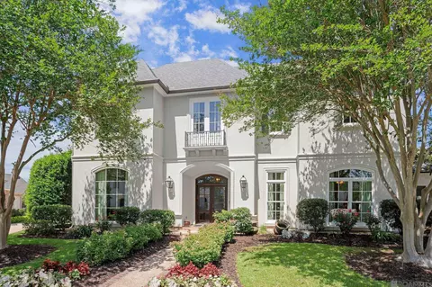19452 Oak Park Ct, Baton Rouge, LA 70809