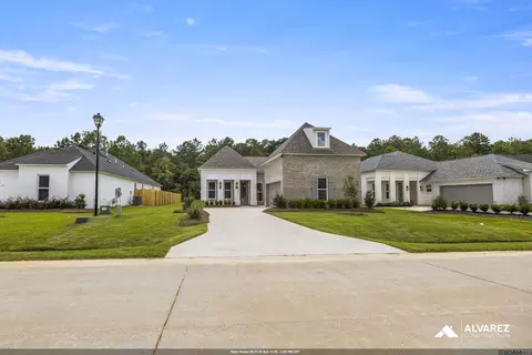 5041 Scotts Bayou Ln, Madisonville, LA 70447