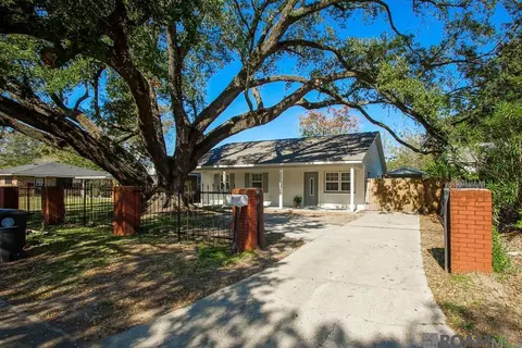 1430 Aster Dr, Baton Rouge, LA 70802