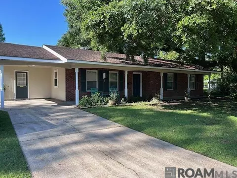 10322 Lebanon St, Baton Rouge, LA 70816