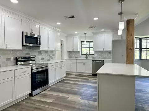 13442 Anne Cleves Ave, Baton Rouge, LA 70816