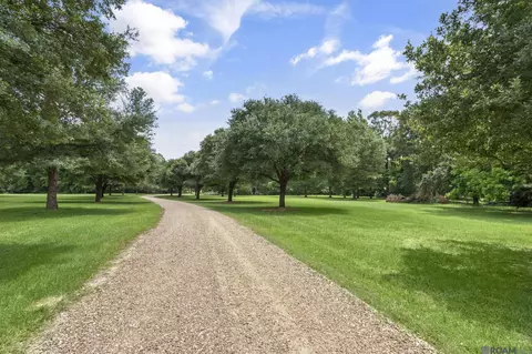 4888 Audubon Ln, Saint Francisville, LA 70775