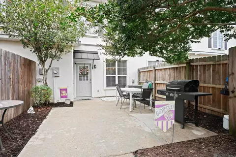4000 Lake Beau Pre # 23, Baton Rouge, LA 70820