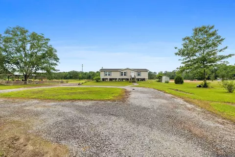 23611 Riley Rd, Pride, LA 70770 photo 2
