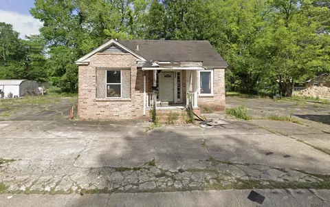 3704 N Foster Dr, Baton Rouge, LA 70805