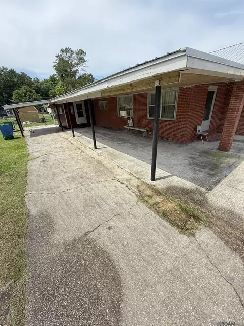 133 Jones St, Napoleonville, LA 70390