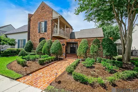 2952 Bocage Lake Ct, Baton Rouge, LA 70809