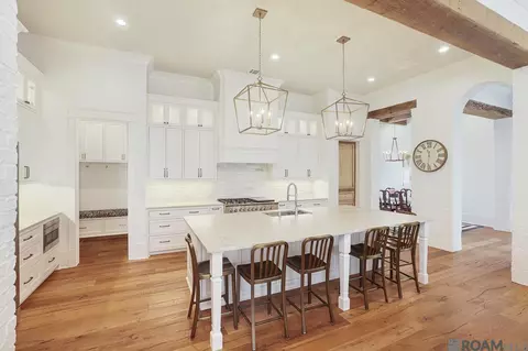 Kitchen - 8741 Marques Ln, Baton Rouge, LA 70809 photo 5 of 7