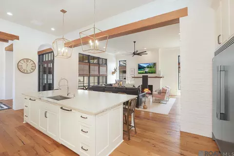 Kitchen - 8741 Marques Ln, Baton Rouge, LA 70809 photo 4 of 7