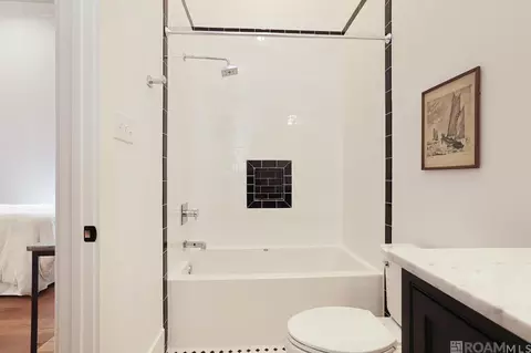 Bath - 8741 Marques Ln, Baton Rouge, LA 70809 photo 6 of 6