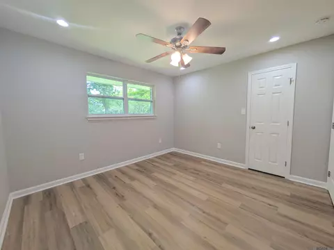 15857 Brown Rd, Baker, LA 70714 photo 10