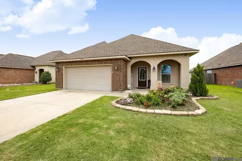 6378 Yatton Dr, Addis, LA 70710