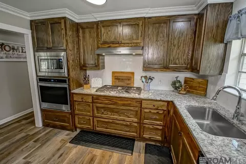 Kitchen - 13170 Springfield Rd, Walker, LA 70785 photo 3 of 3